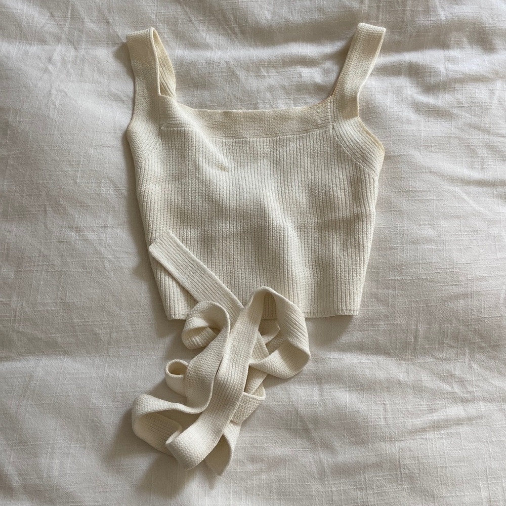 Aritzia tie top